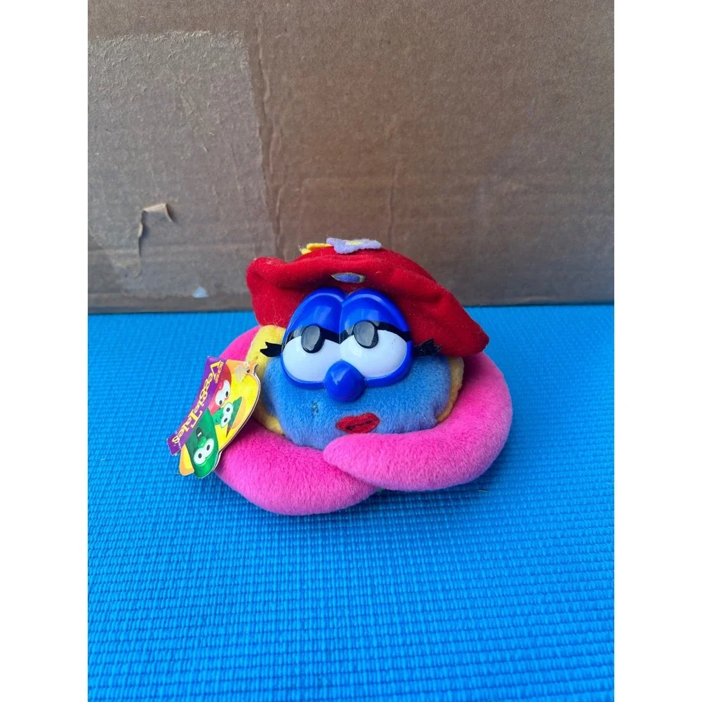 Vtg 1998 VeggieTales Madame Blueberry Plush GUND Big Idea Beanbag Toy with Tag
